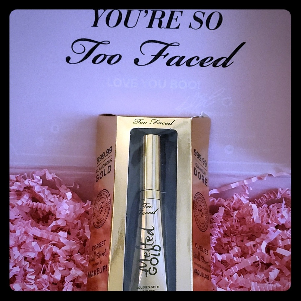 Melted gold liquid lipstick